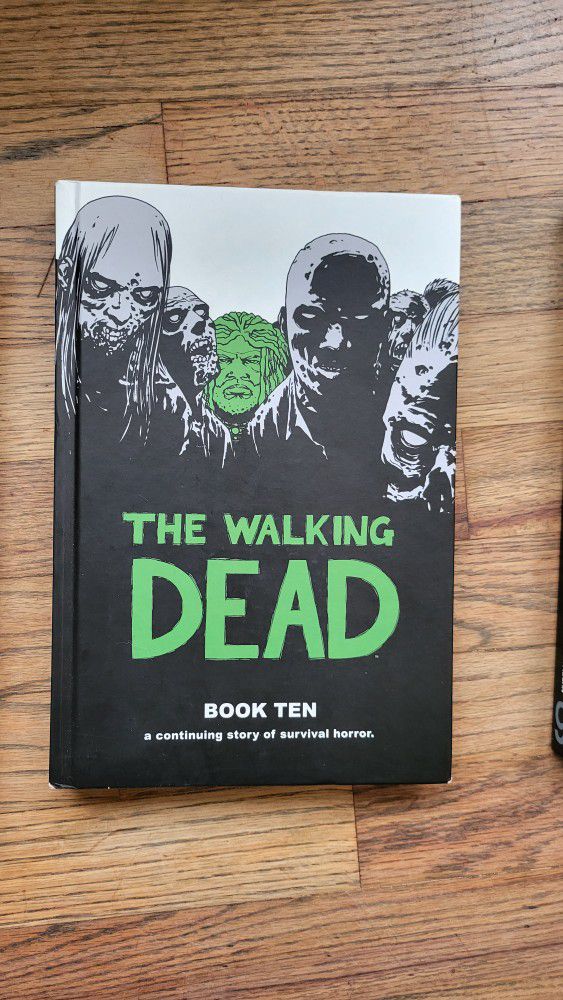 Walking Dead Graphic Novel Volume 10