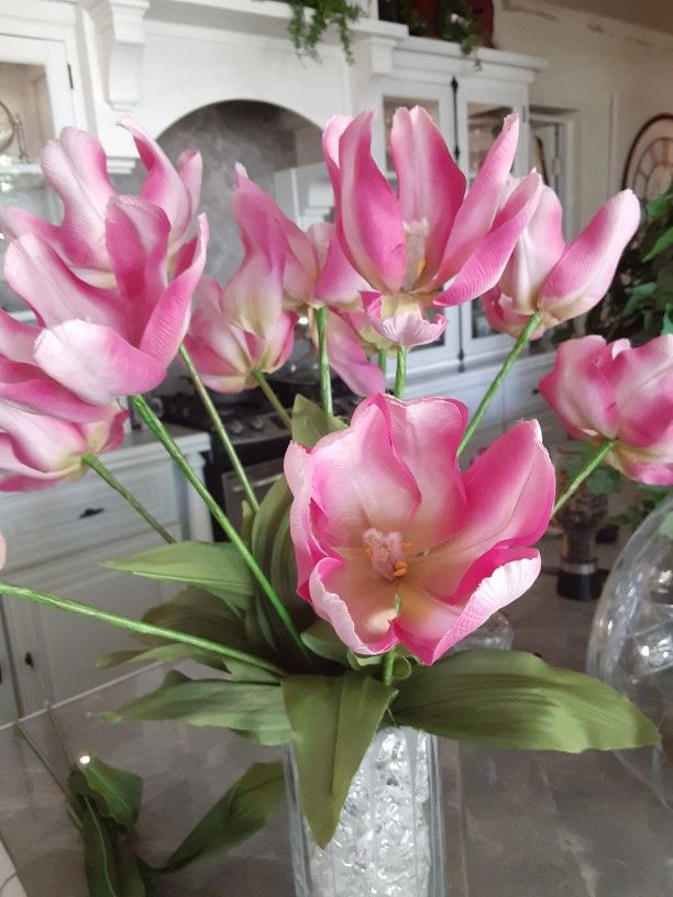 12 Stems Of High End Wired Pink Tulips (New) 16 Dozen Available
