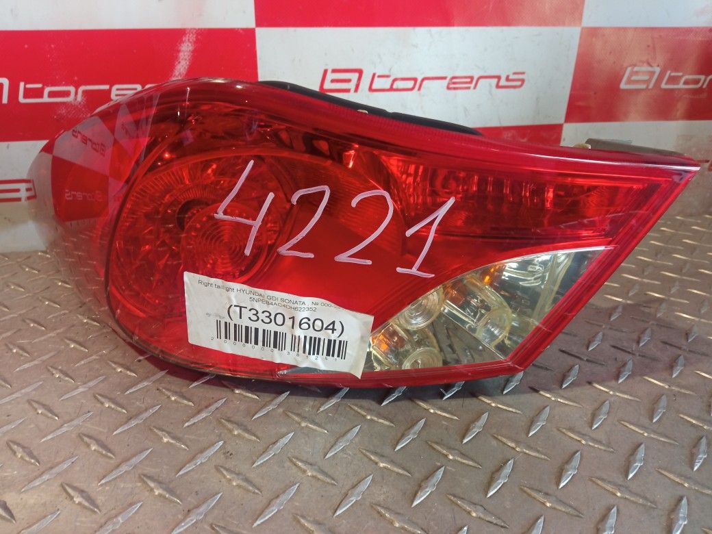 Right Taillight For 2013 Hyundai Sonata Stock 74221