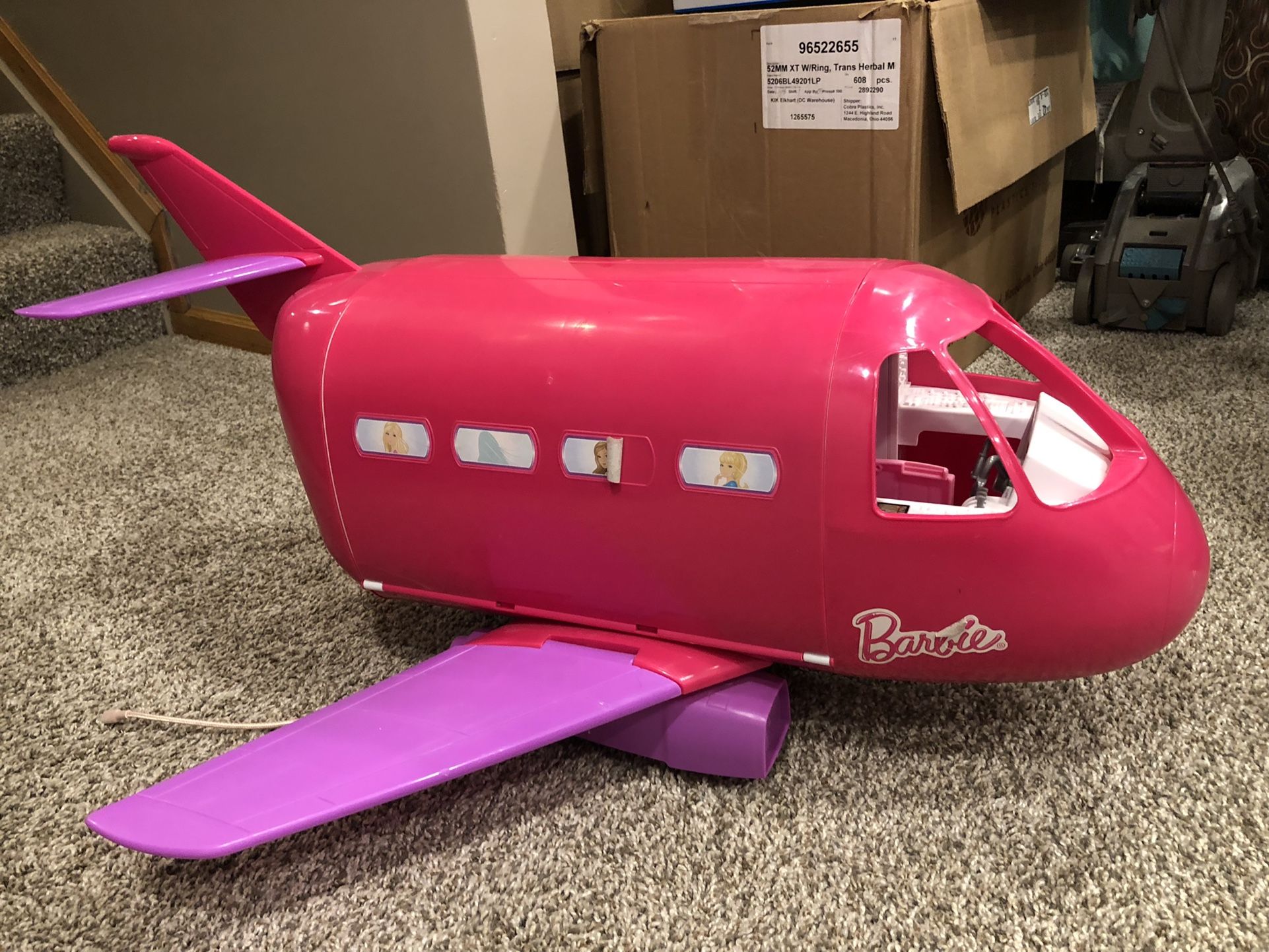 Barbie Glamour Jet