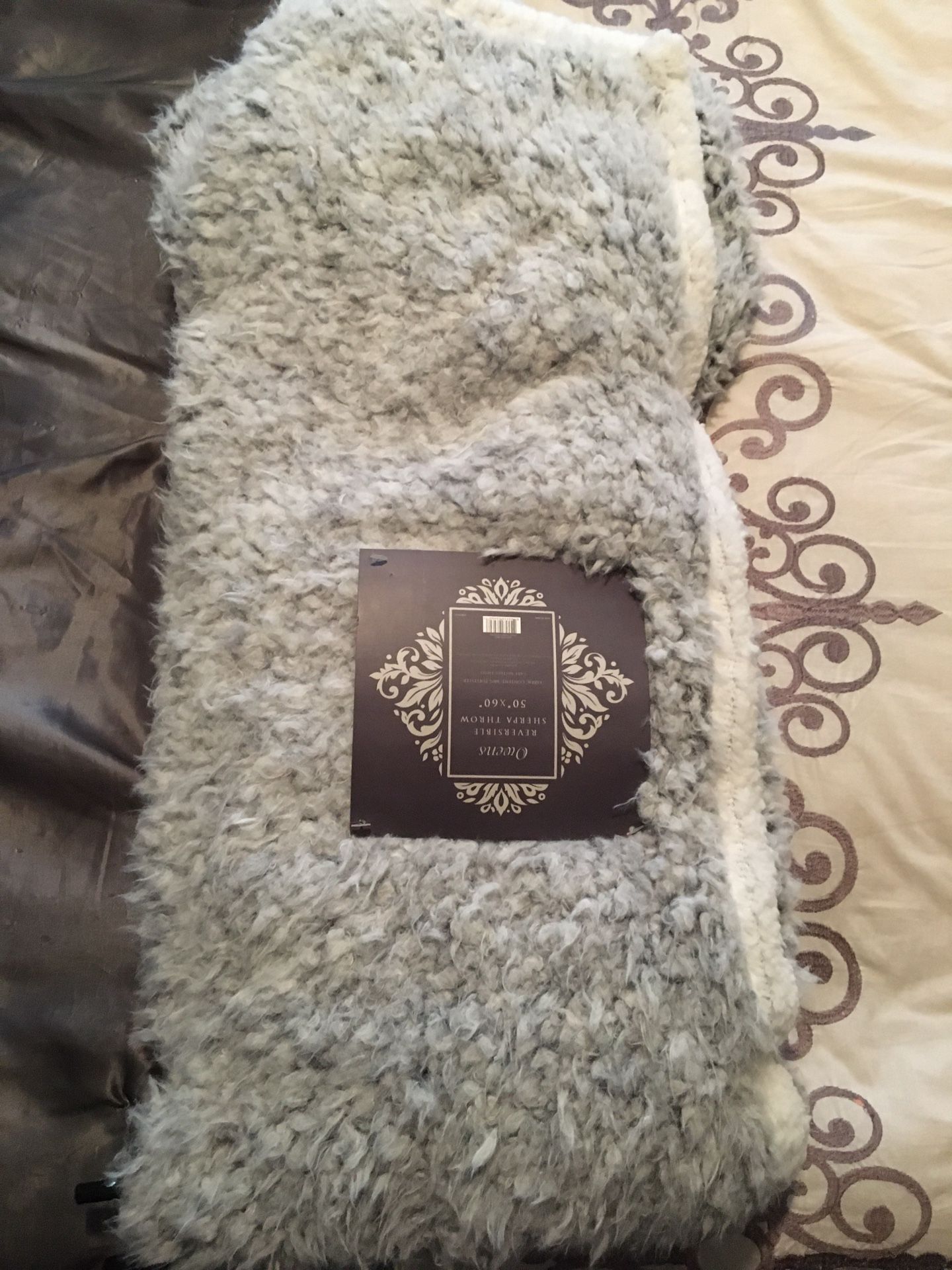 SILVER GREY REVERSIBLE SHERPA THROW BLANKET