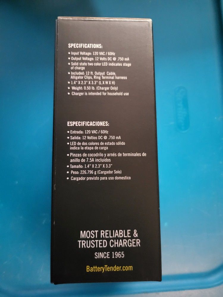Battery Tender Junior 12V Charger and Maintainer 750mA