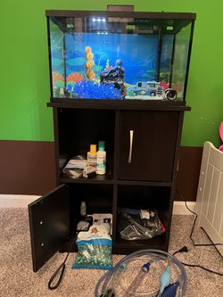 10 Gallon Fish Tank-stand Included-FREE Thumbnail