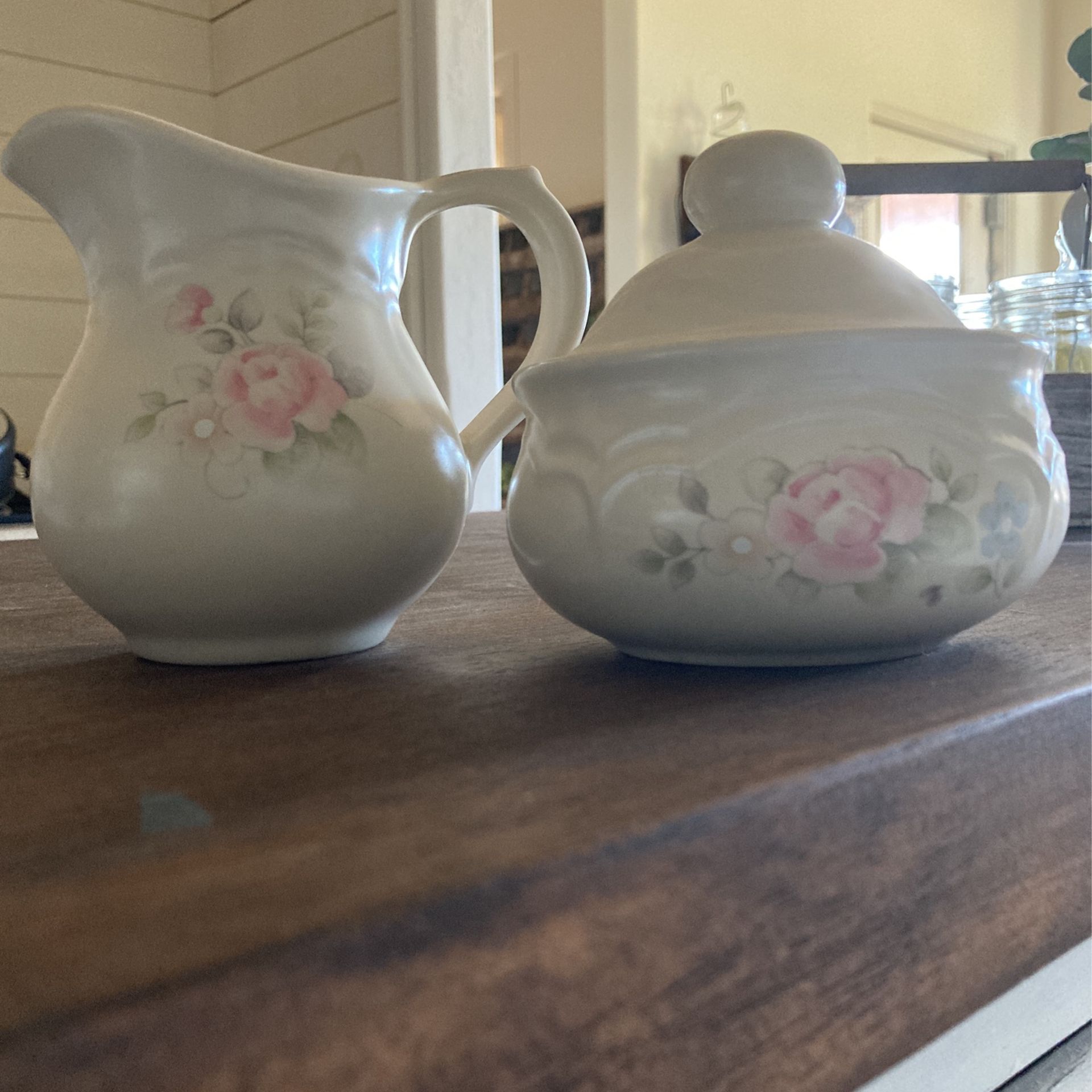 Pfaltzgraff Tea Rose Creamer and Sugar Bowl
