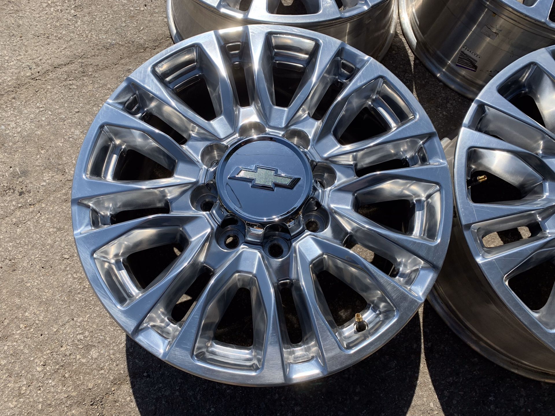 New Chevy Silverado High Country Rims 20” ! 8 Lug Wheels 2020 Chevrolet