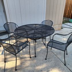 MetalPatio Table. & 4 Chairs Thumbnail