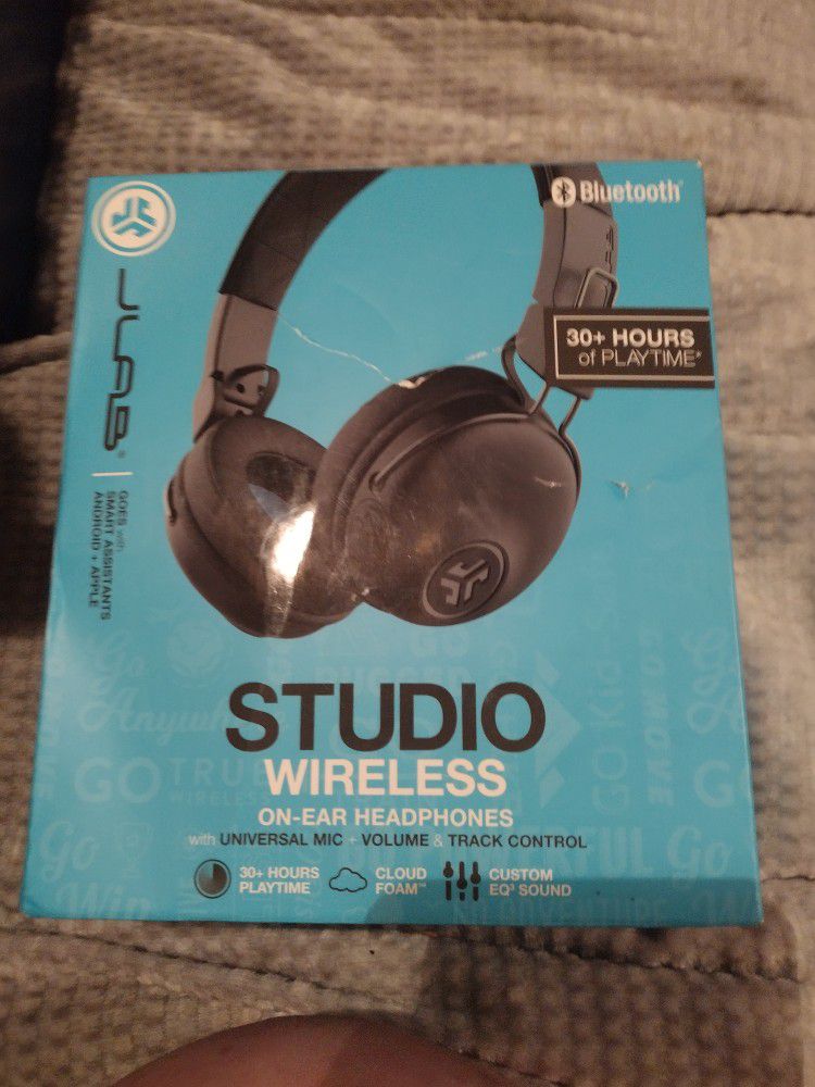 Wireless Studio Headphones 