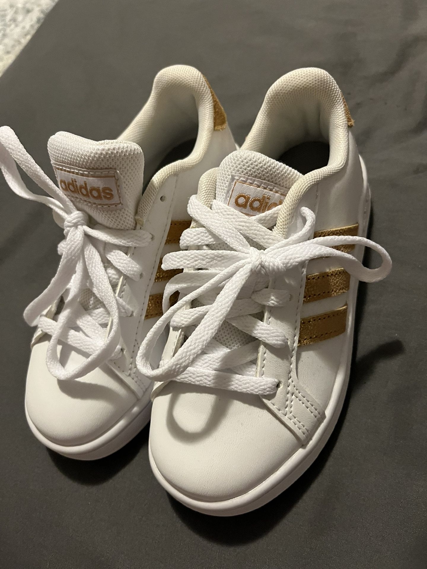 New Adidas For Girls Size 11 15 For Sale In Las Vegas Nv Offerup 2919