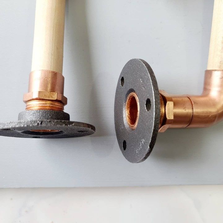COPPER PIPE AND WOOD REVERSIBLE 90 DEGREE CORNER SHELF BRACKETS (2)