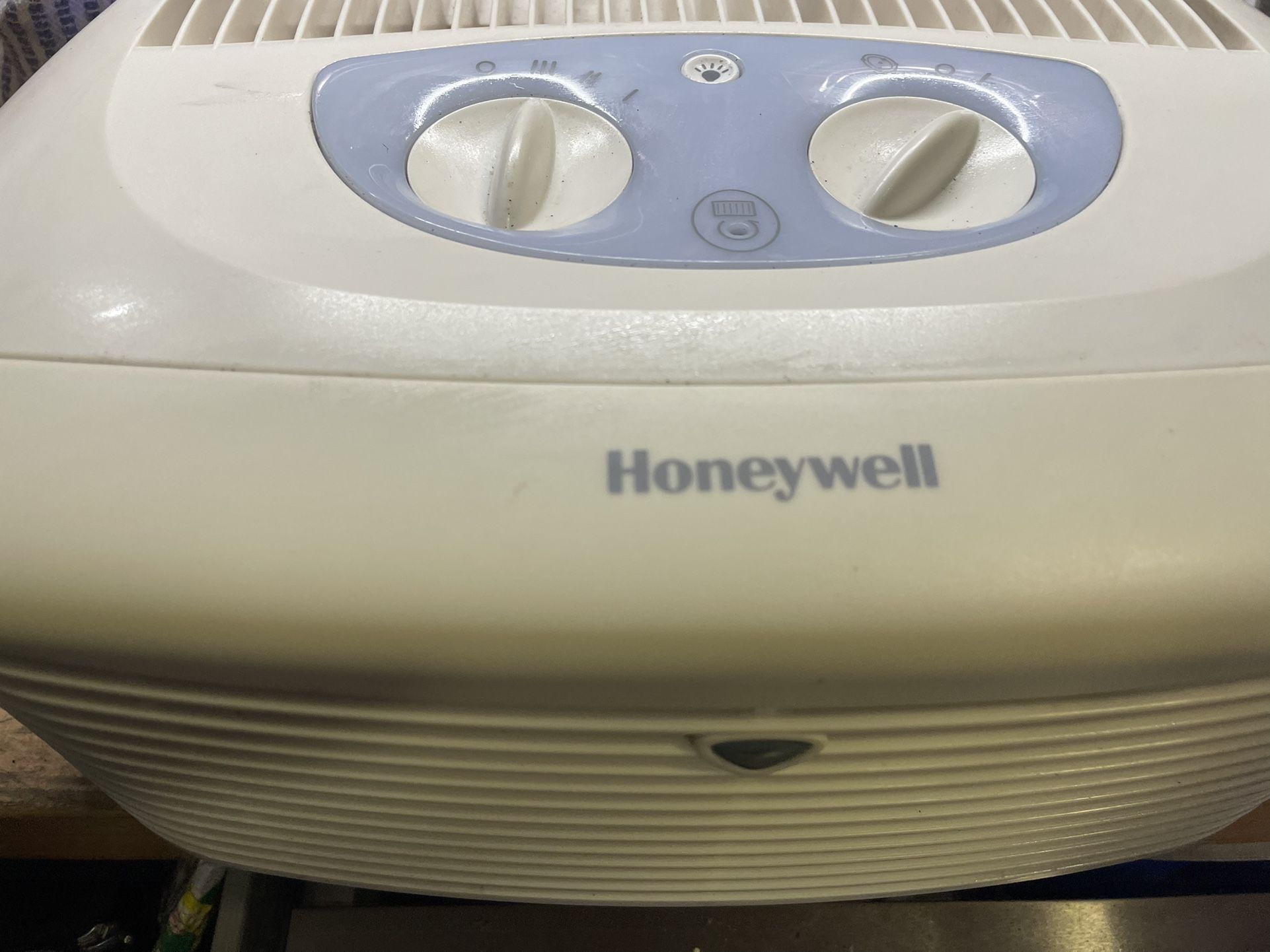 Honeywell air purifier unit