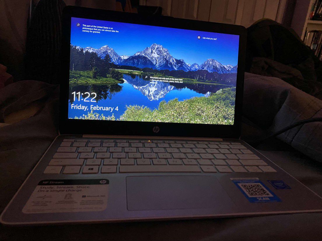 Almost New HP Laptop