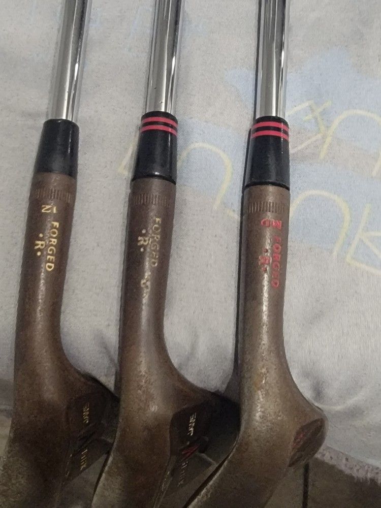 CALLAWAY X SERIES JAWS RAW GOLF CLUBS WEDGE SET $120