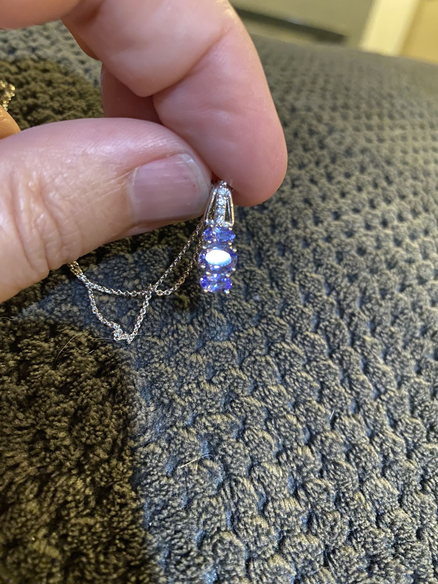 Lovely New Tanzanite & silver Necklace 