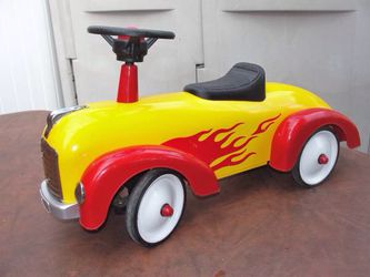 Speedster Scoot along Ride On Car Yellow with Flames 