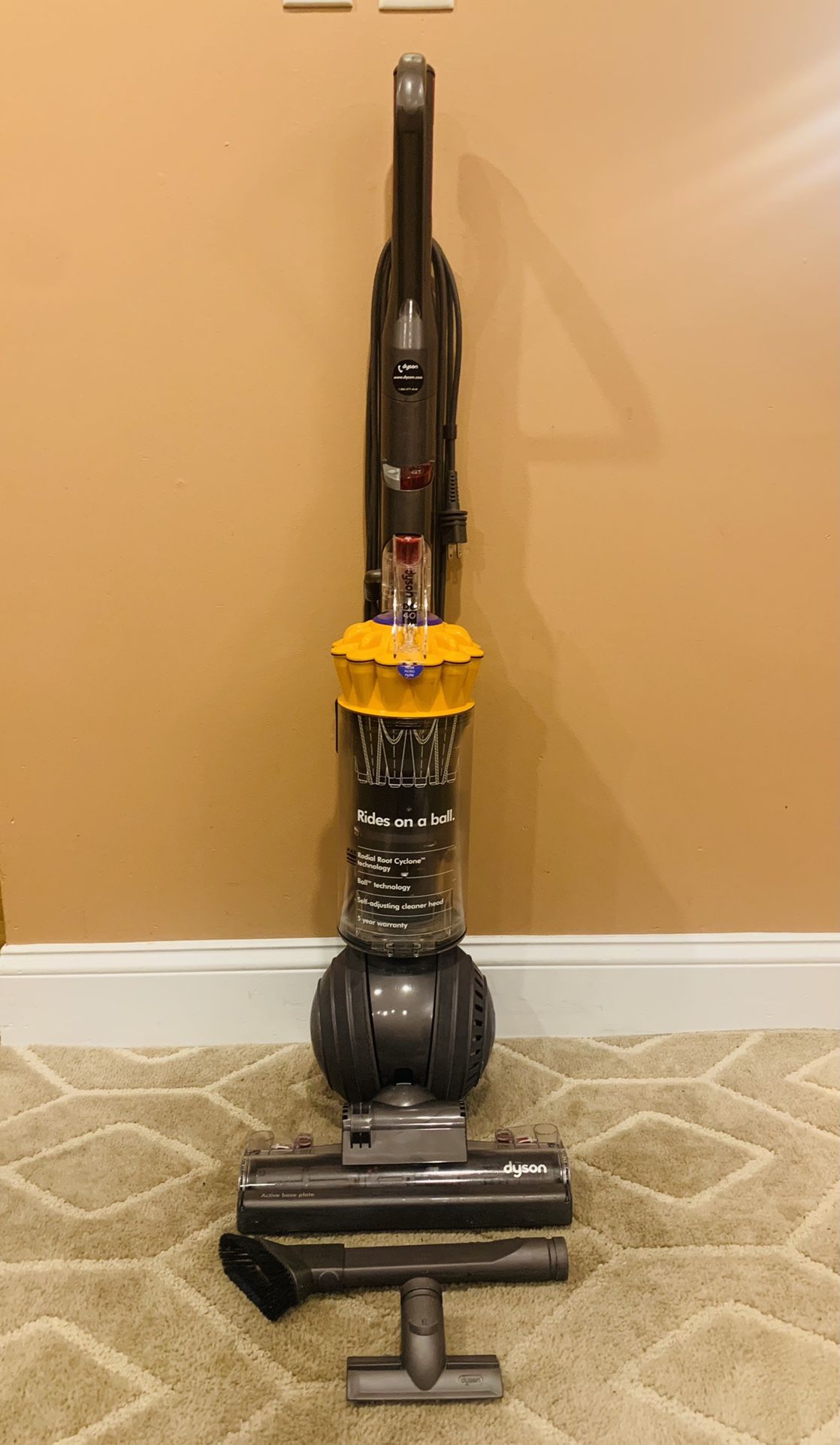 Dyson DC 40 vacuum cleaner