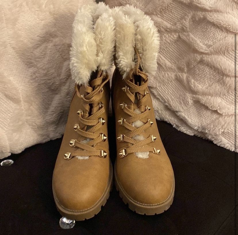 Guess Bootie Heels Size 9.5