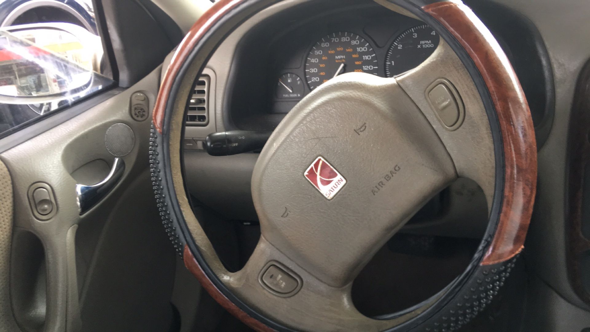 I have a 2001 Saturn it’s a great running car i have the tittle and I drive it every day to work well I can say at least I used you I recently bought