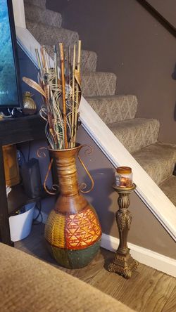 Vases with unique candle stands Thumbnail
