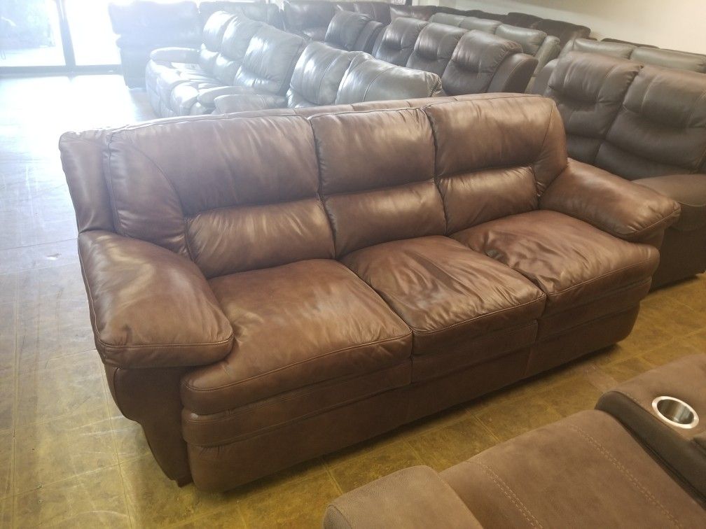 Aventino Leather Sofa For In Jacksonville Fl Offerup Aventino Leather Sofa For, Aventino Leather Sofa Beds
