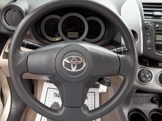 2007 Toyota RAV4 Thumbnail