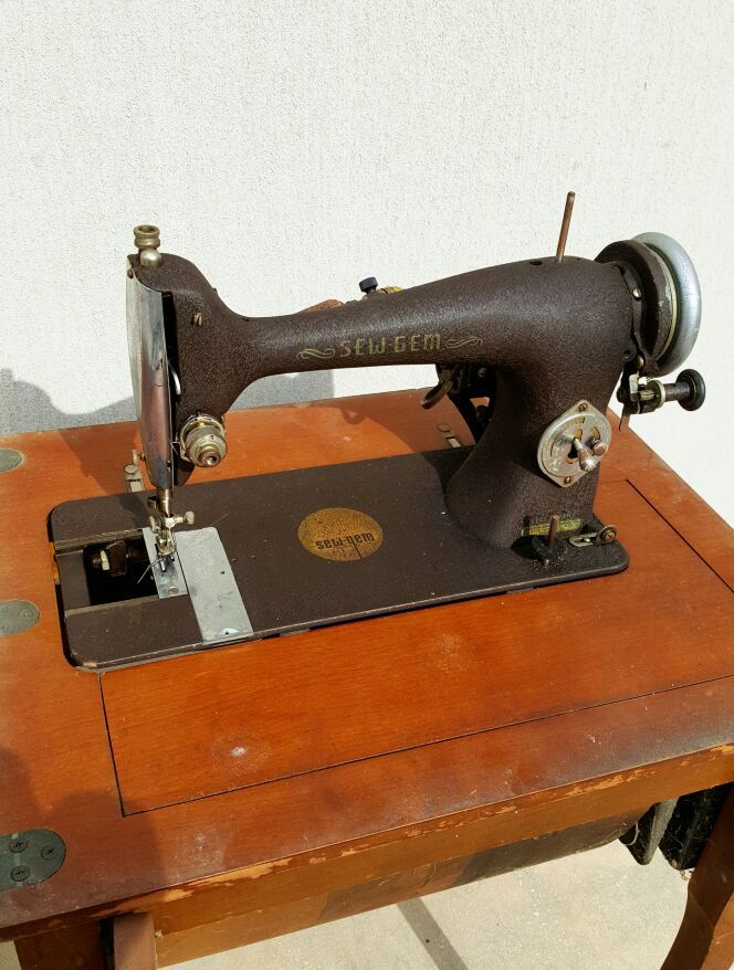 Vintage Sew Gem Model No. 215 HideAWay Sewing Machine for Sale in