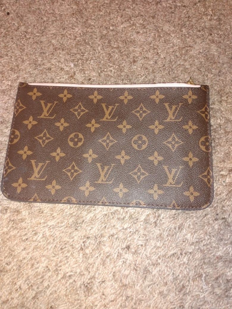 Lv Make-up Bag