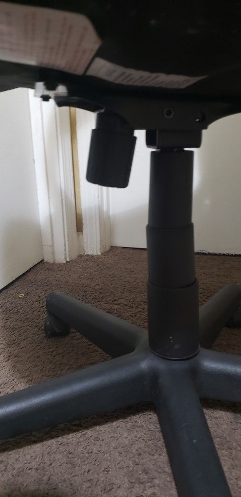 rolling chair