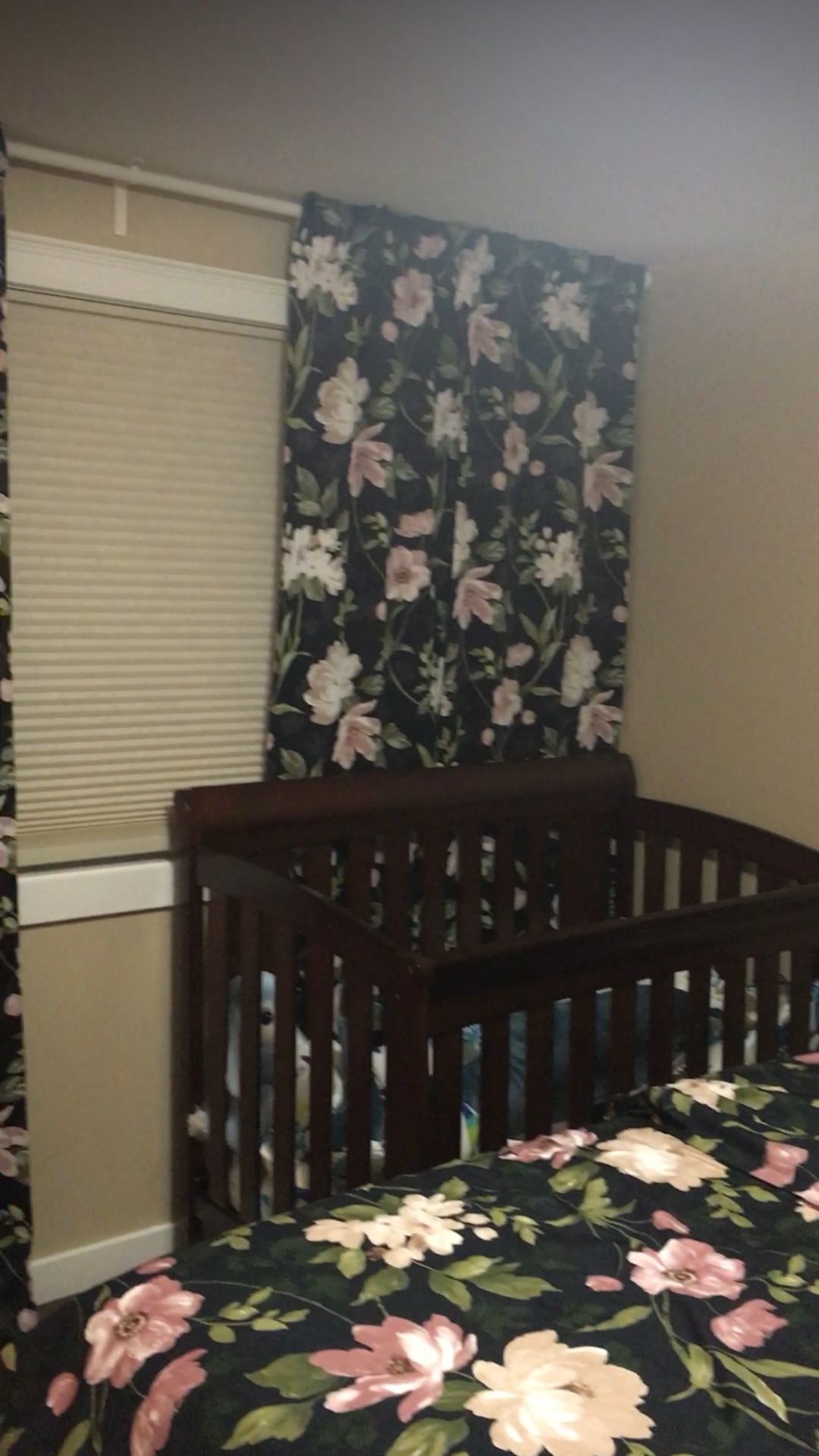 Crib Bed W 6 Drawer Dresser