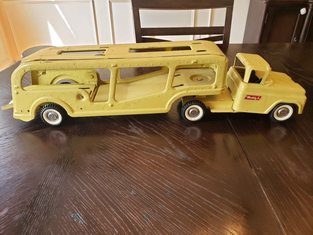 Buddy L car hauler