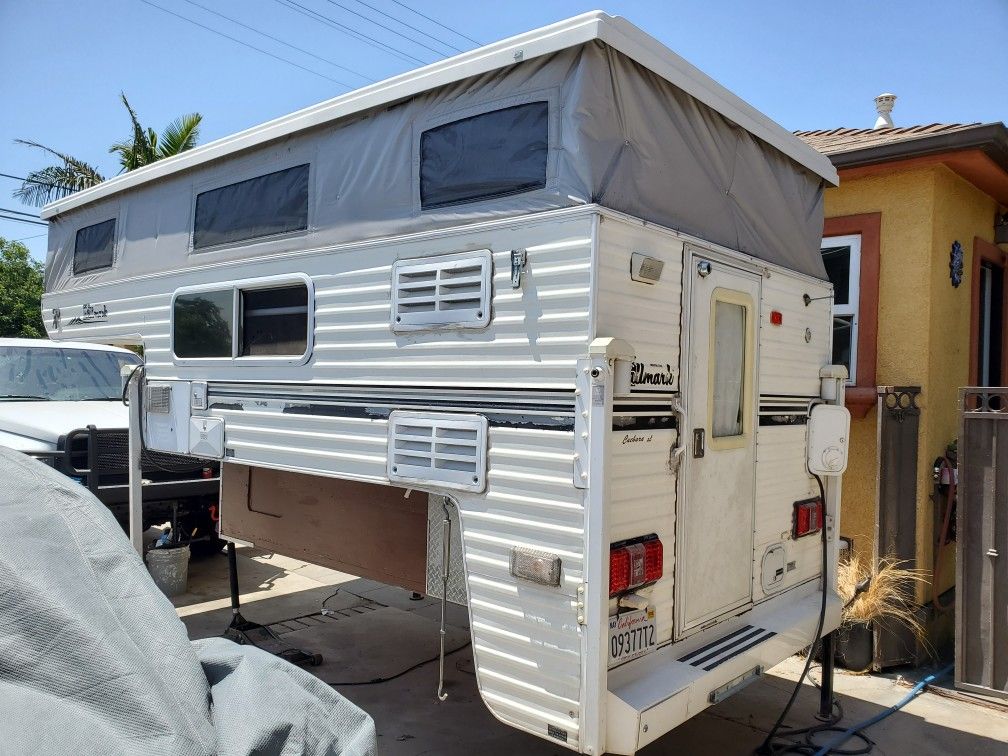 Hallmark Cuchara XL PopUp Cabover Camper for Sale in Anaheim, CA OfferUp