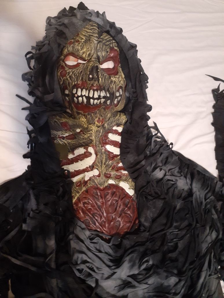 Costumer for Halloween of Women and Men