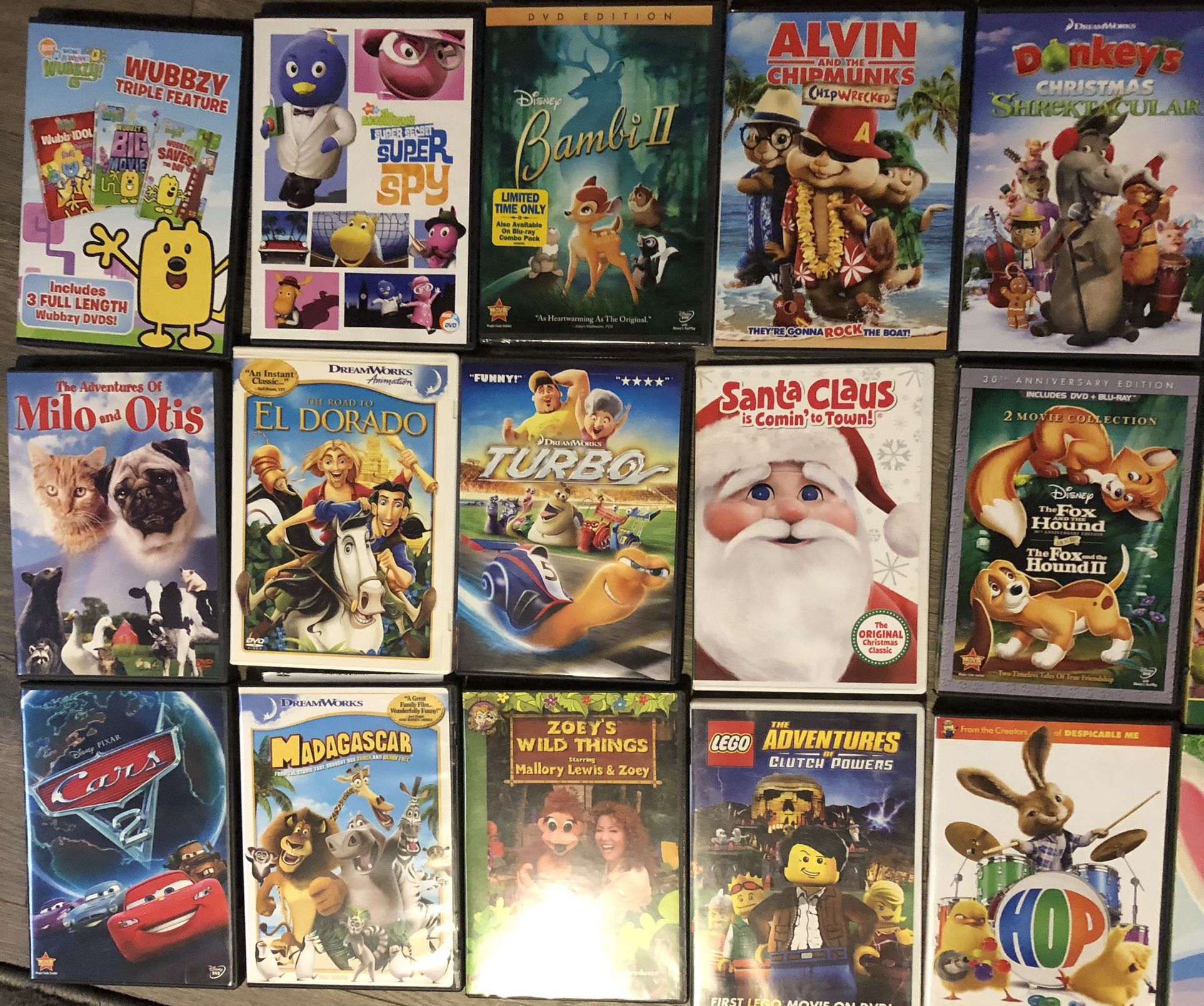 30 DVDs For Kids / Family