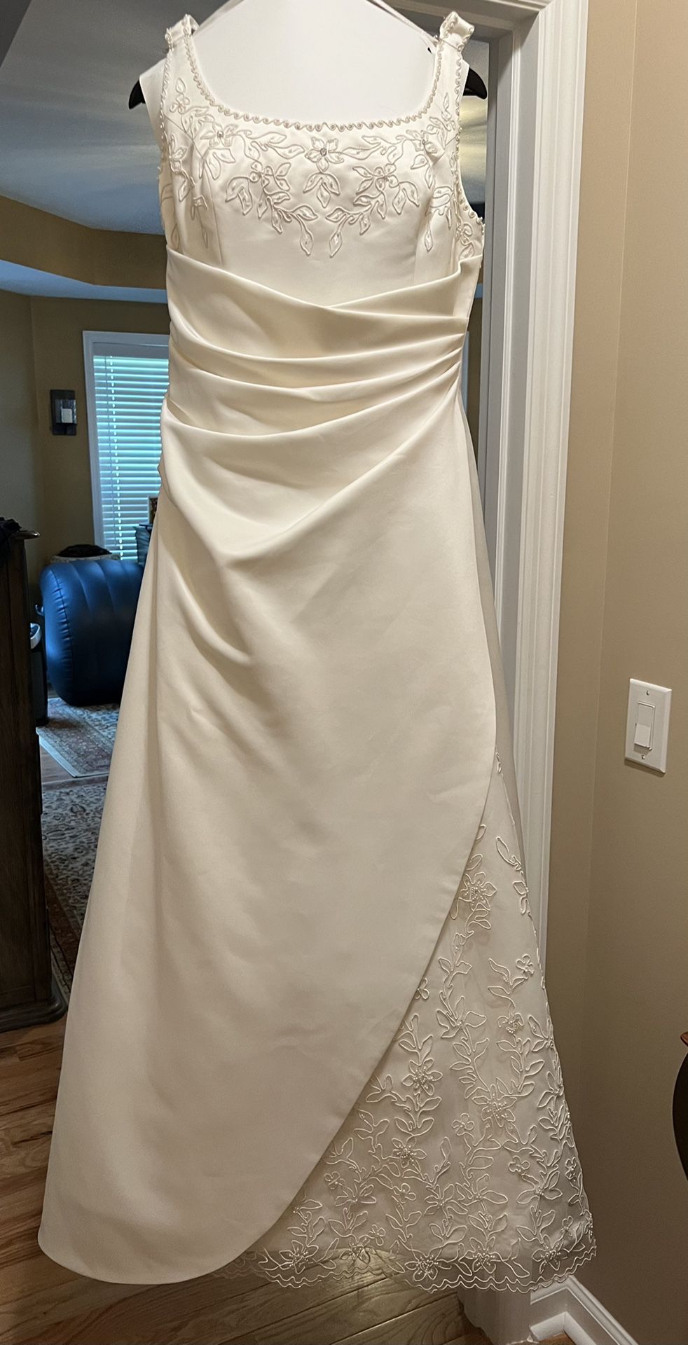 Beautiful Elegant Wedding Dress