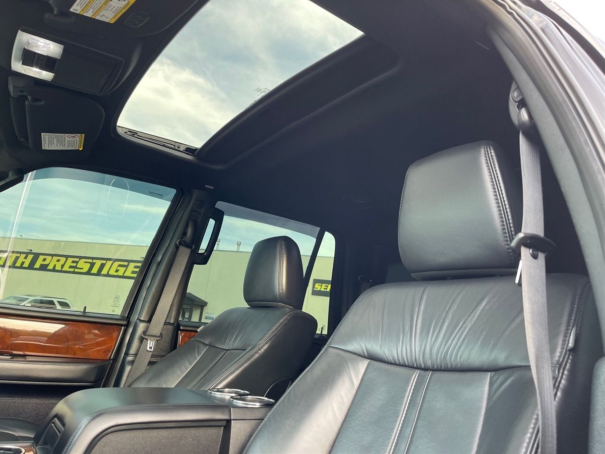 2016 Lincoln Navigator L
