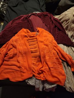 Womens cardigans... $8 Each. I Have 2 Short Sleeves And 2 Long Sleeves  Thumbnail