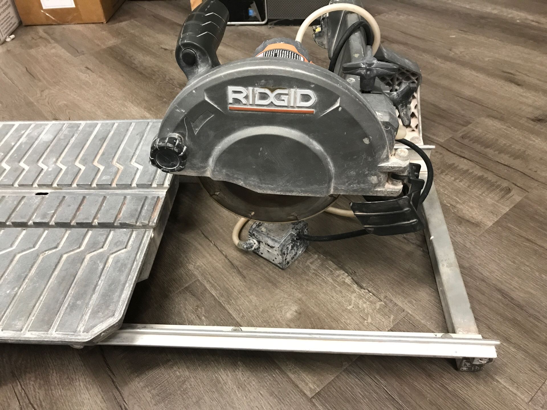 Ridgid 7” (178mm) Wet Tile Saw R4030 No Stand for Sale in Torrance
