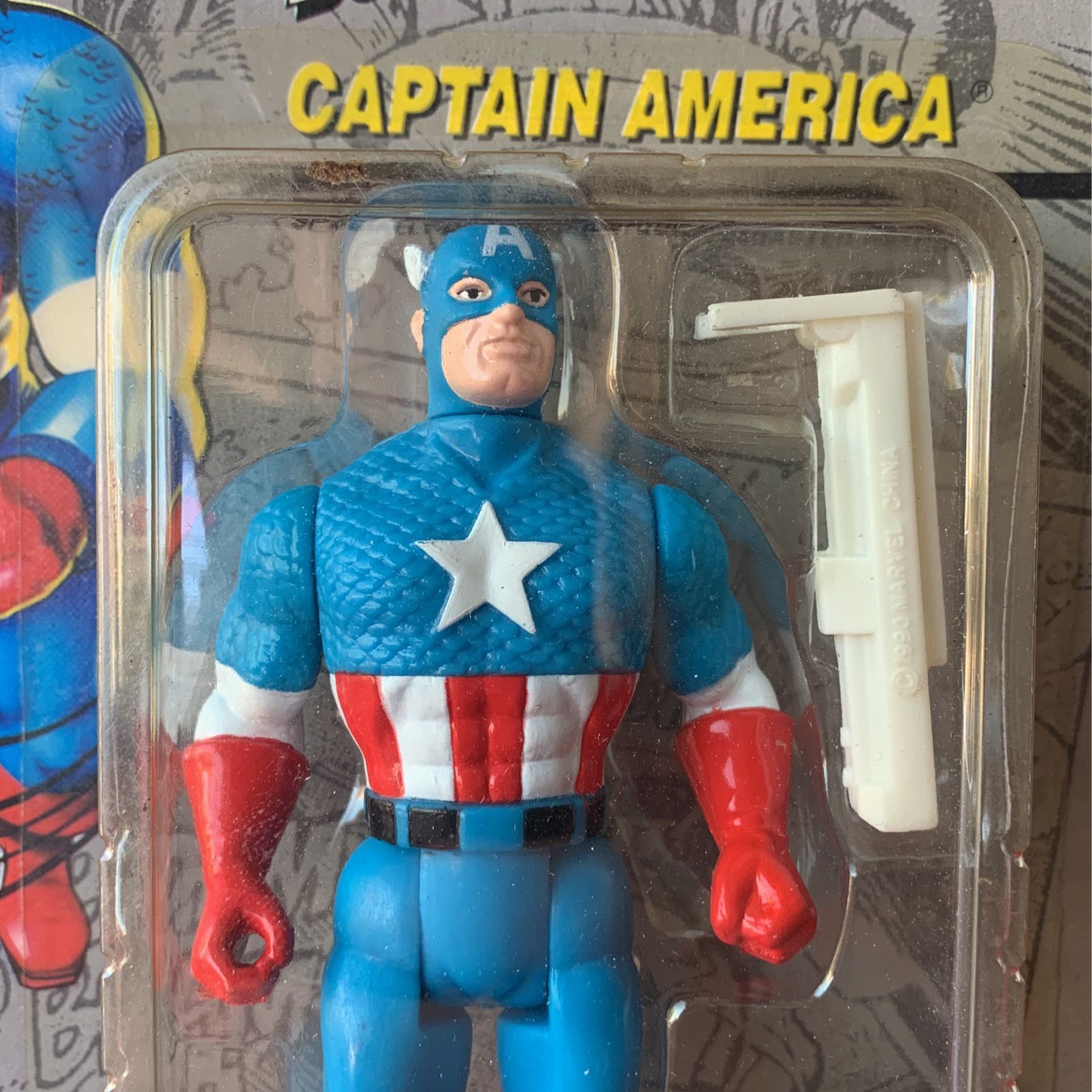 VINTAGE 1990 Toy Biz Marvel CAPTAIN AMERICA Figure MOC