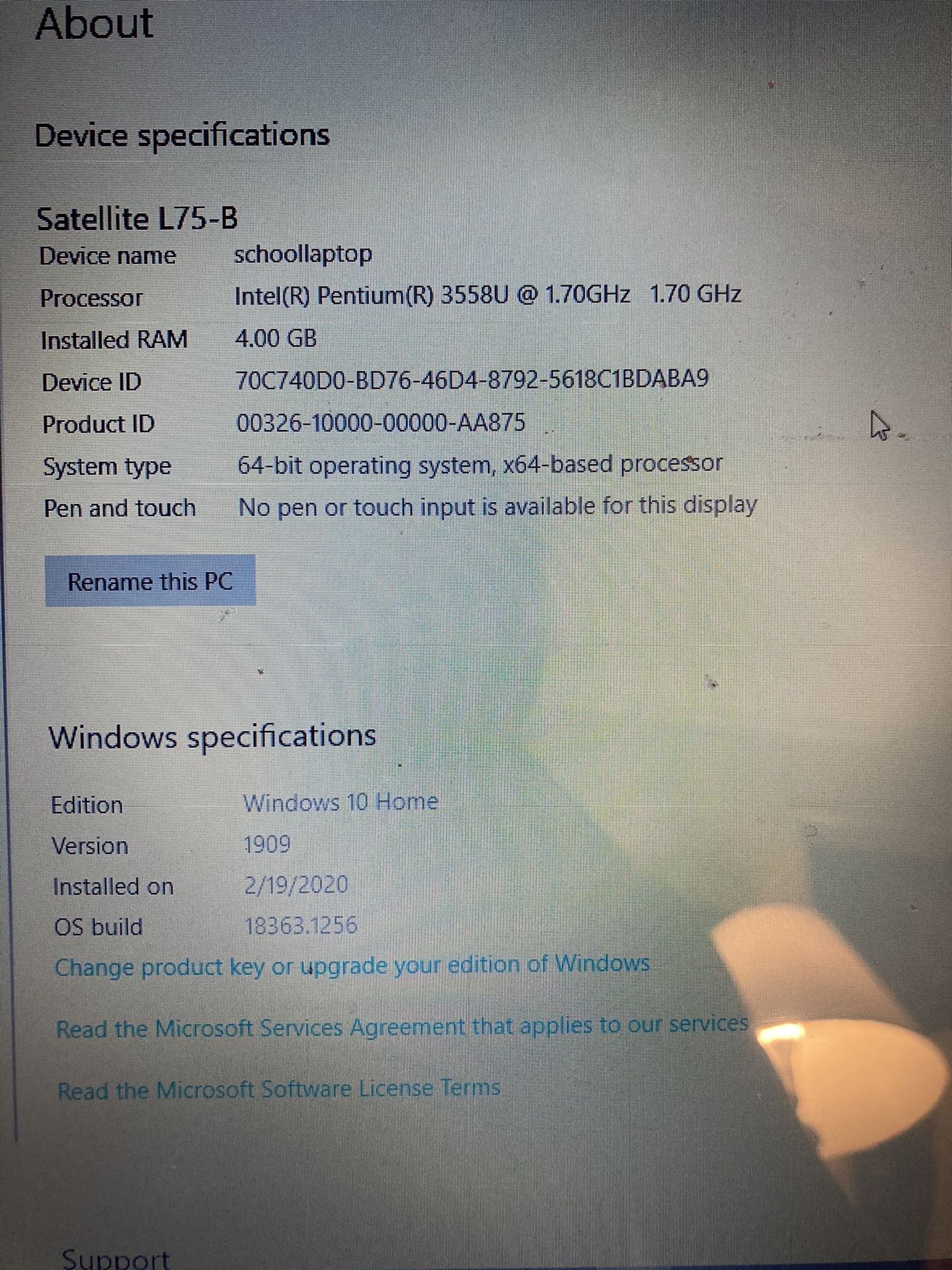 Toshiba Satellite 75-B laptop