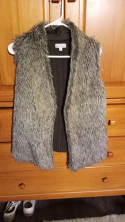 Size m faux fur and sweater vest by Joseph a Thumbnail
