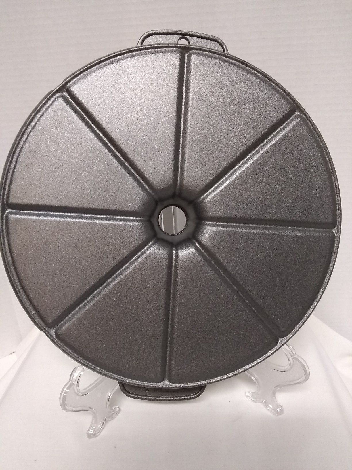 Bundt and Cornbread Pan