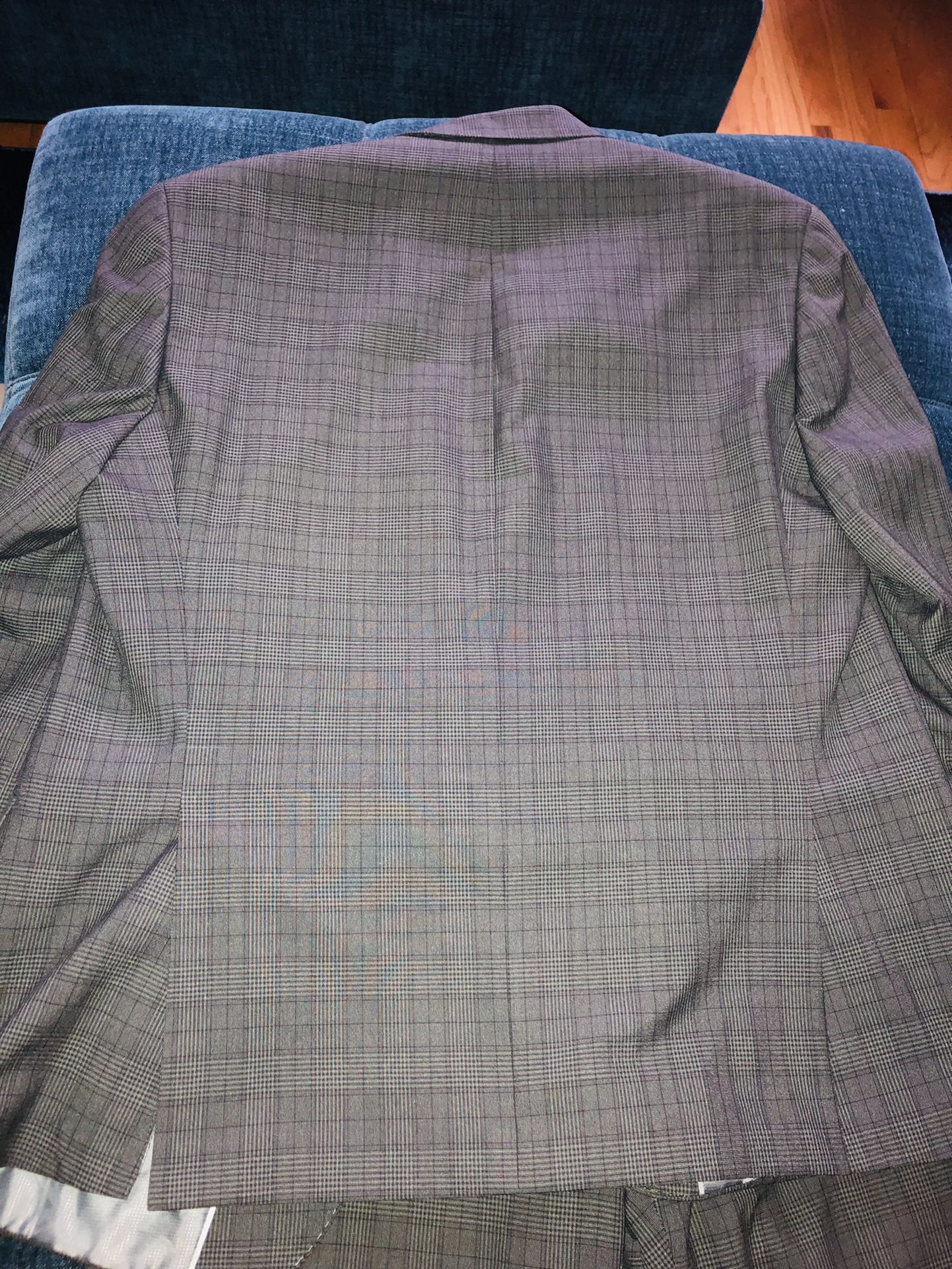 $295 Sean John 46R Men's Gray Plaid Fit 2 Button Suit W/ Pants 38 X 32, Suit