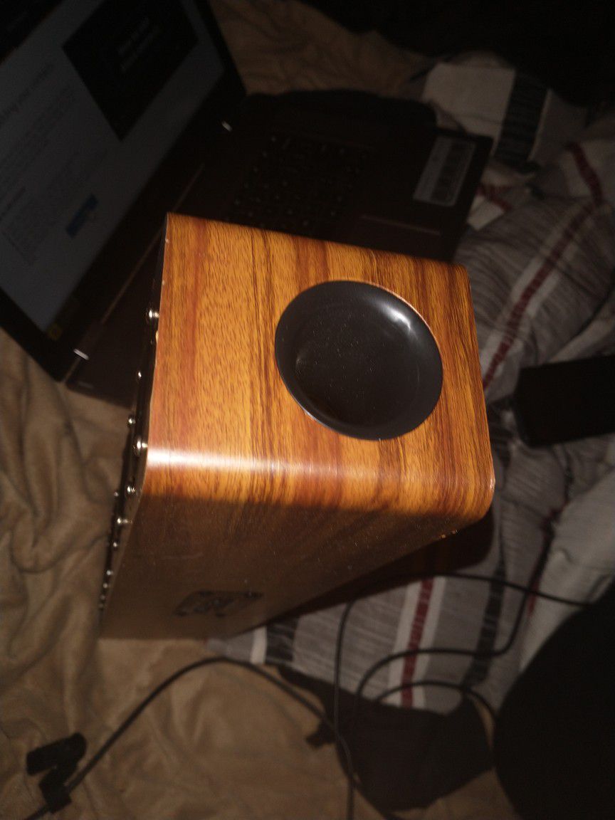 Retro Wood Finish,  4 Tweakers , Subwoofer ,Speaker Line ,Aux And SD Reader, Bluetooth Speaker Ive Never Met A Device That Could Not Conne