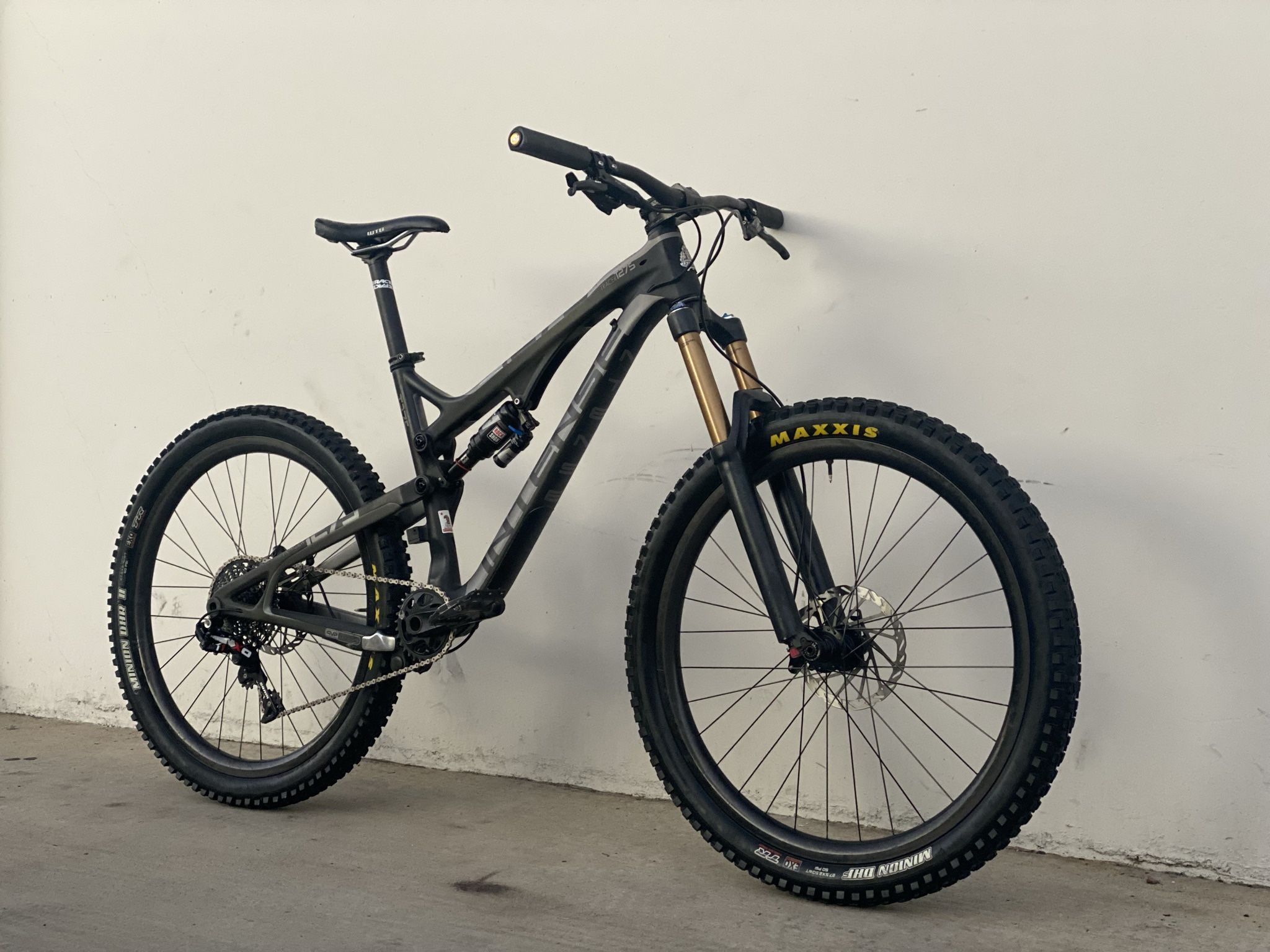 Intense Tracer T275 PRO (CARBON FRAME and WHEELS). SRAM XO 1*11 Speed. Carbon ENVE Wheelset 27.5. M-size.