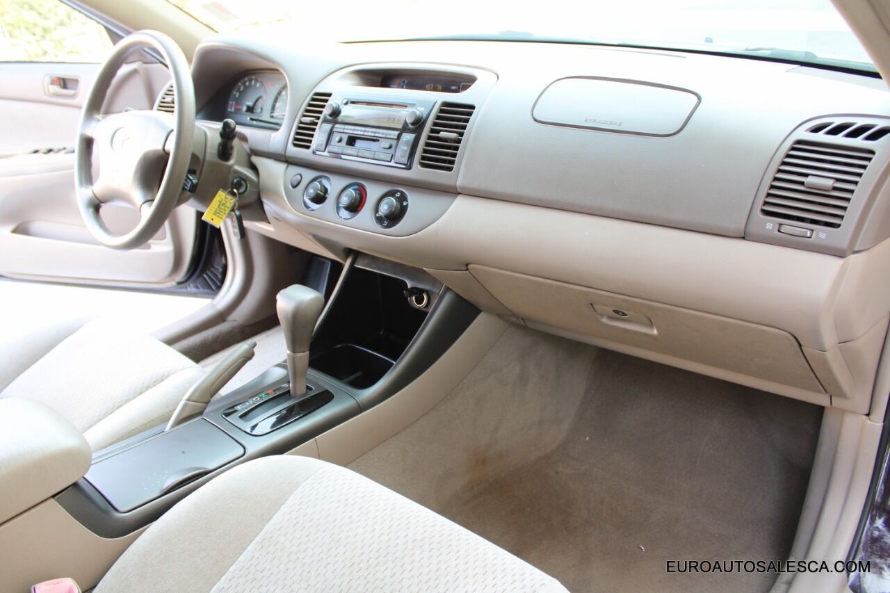 2004 Toyota Camry