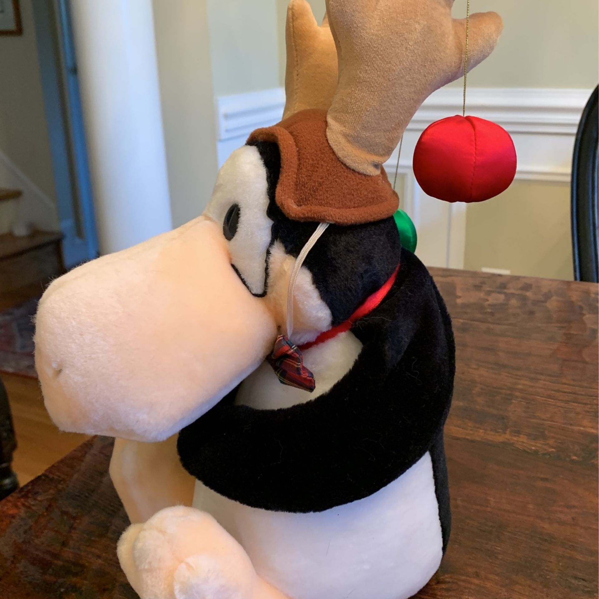 Bloom County Opus the Penguin Cartoon character by Pulitzer Prize Winning Cartoonist Guy Berkeley "Berke" Breathed, Clean