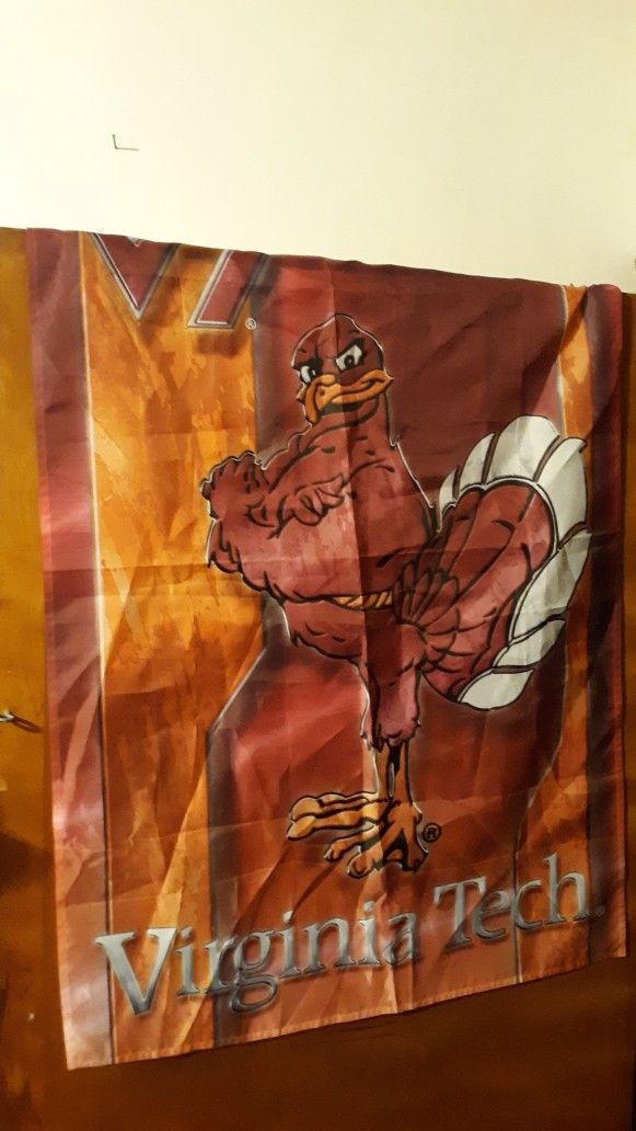VIRGINIA TECH HOKIES 28 X 40 FLAG