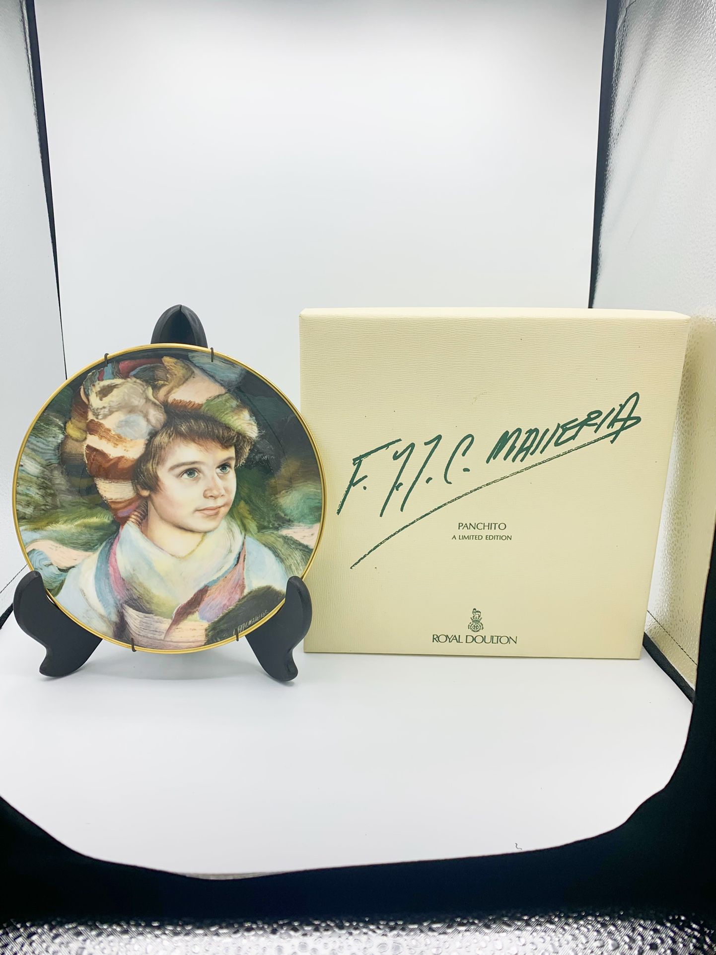 Francisco Masseria Collectors International By Royal Doulton 4s Plates-girls