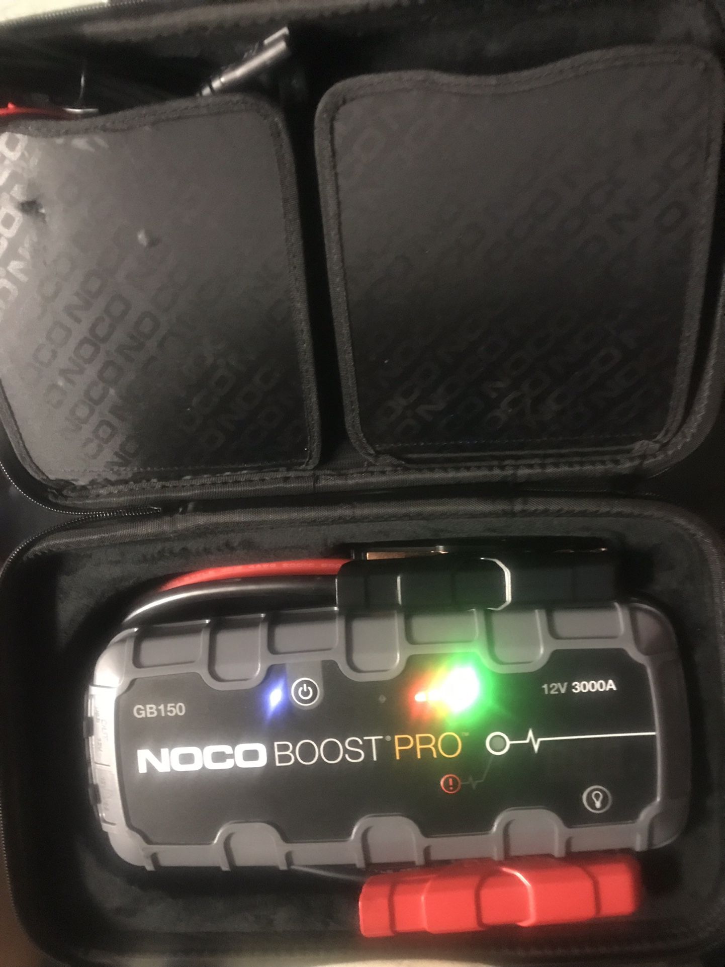 NOCO Boost Pro GB150 3000 Amp 12 Jump Starter, Case, Batery