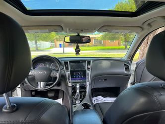 2015 Infiniti Q50