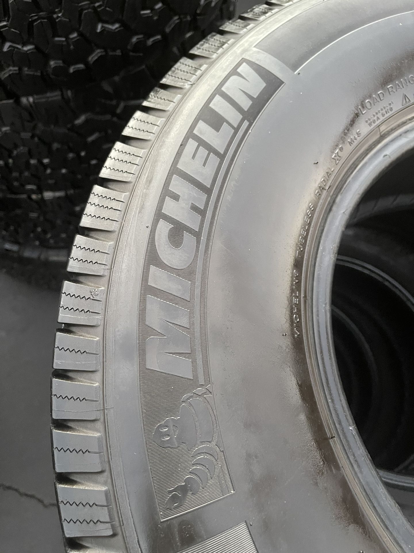 265/75/16 Michelin